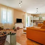 Villa Joy - 40 M2 Heated Pool, 35 000 M2 Of Land