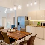 Joy - 40 M2 Heated Pool, 35 000 M2 Of Land *