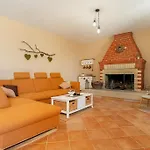 Joy - 40 M2 Heated Pool, 35 000 M2 Of Land *