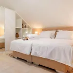 Joy - 40 M2 Heated Pool, 35 000 M2 Of Land Villa