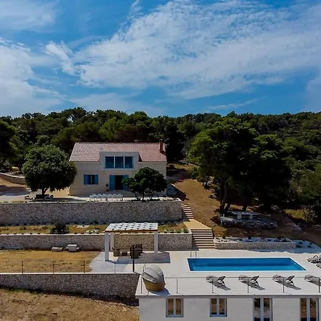 Villa Joy - 40 M2 Heated Pool, 35 000 M2 Of Land *