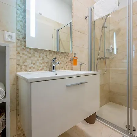 Villa Joy - 40 M2 Heated Pool, 35 000 M2 Of Land Pucisca